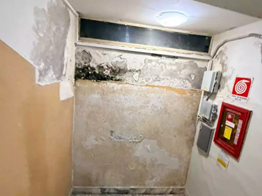 Immagine 4 di Appartamento in vendita  in Corso Vittorio Emanuele 112 a Napoli