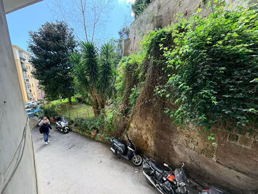 Immagine 6 di Appartamento in vendita  in Corso Vittorio Emanuele 112 a Napoli