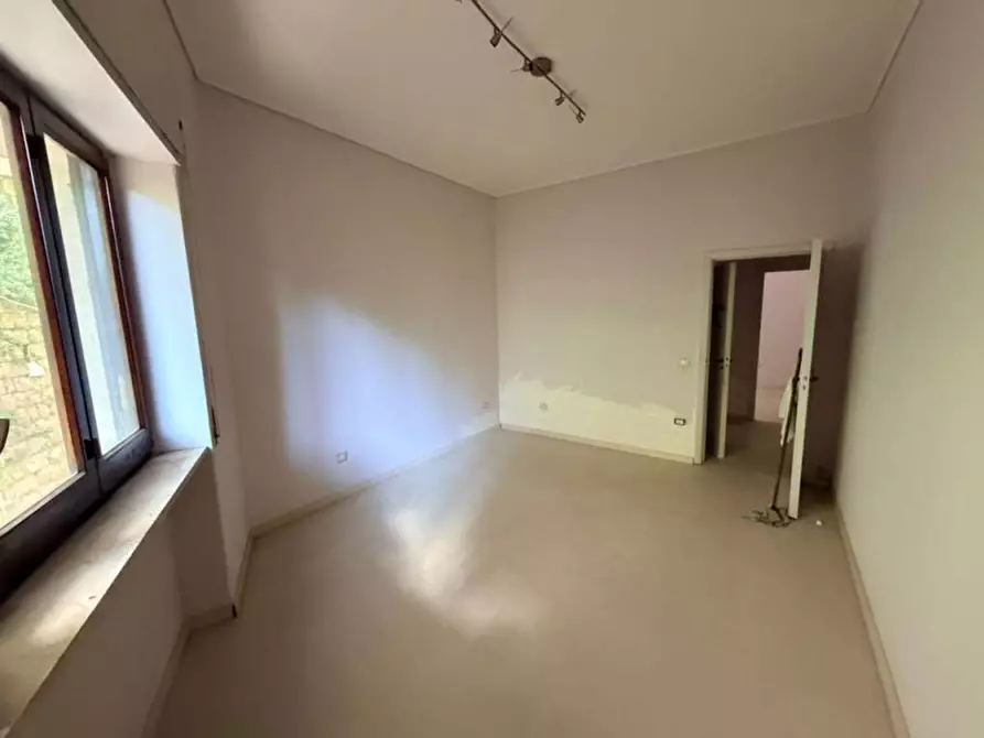 Immagine 8 di Appartamento in vendita  in Corso Vittorio Emanuele 112 a Napoli