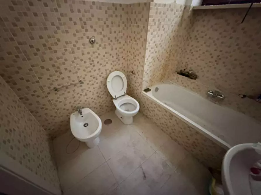 Immagine 14 di Appartamento in vendita  in Corso Vittorio Emanuele 112 a Napoli