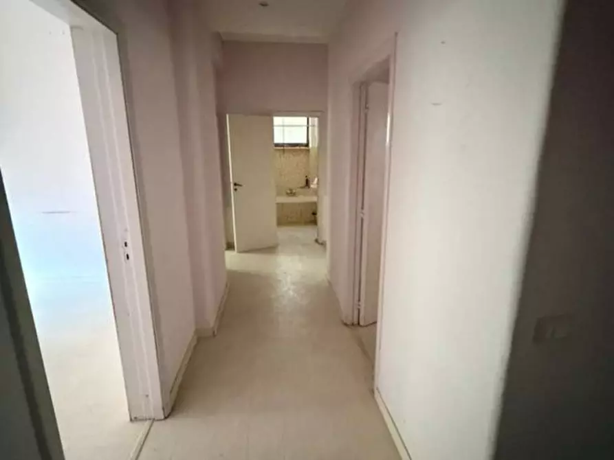 Immagine 35 di Appartamento in vendita  in Corso Vittorio Emanuele 112 a Napoli