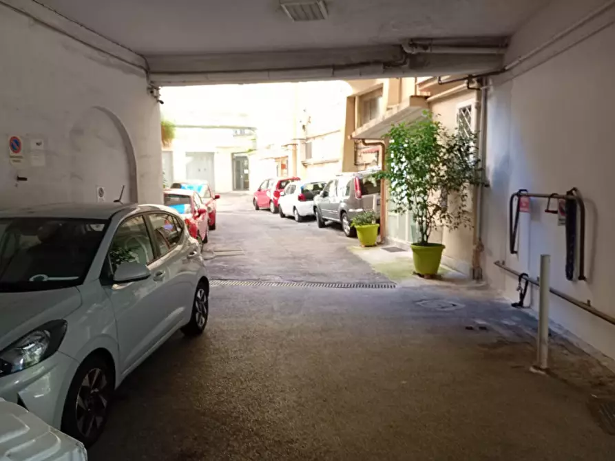 Immagine 37 di Appartamento in vendita  in Corso Vittorio Emanuele 112 a Napoli