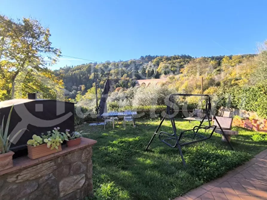 Immagine 1 di Villetta a schiera in vendita  in via di san bartolo a Fiesole