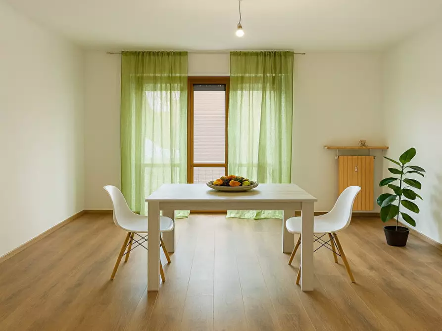 Immagine 1 di Appartamento in affitto  in Via Carolina Invernizio a Milano