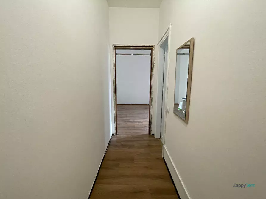 Immagine 33 di Appartamento in affitto  in Via Carolina Invernizio a Milano