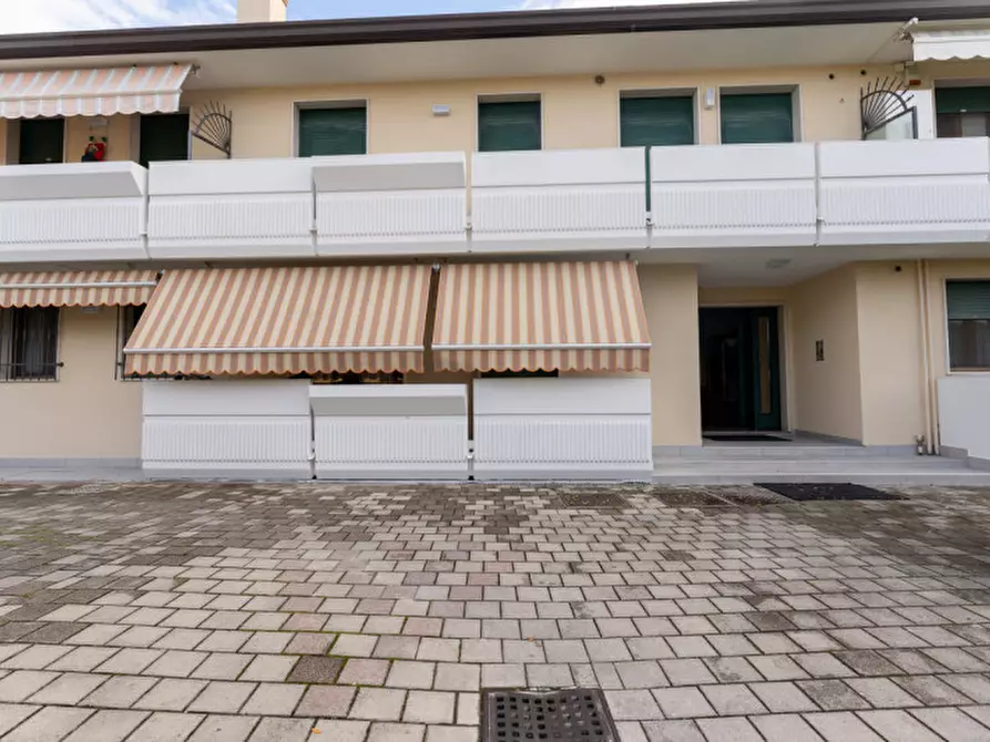 Immagine 1 di Appartamento in vendita  in Via Montegrappa a Legnaro