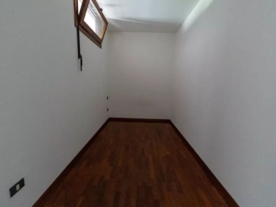 Immagine 13 di Appartamento in vendita  in Via Montegrappa a Legnaro