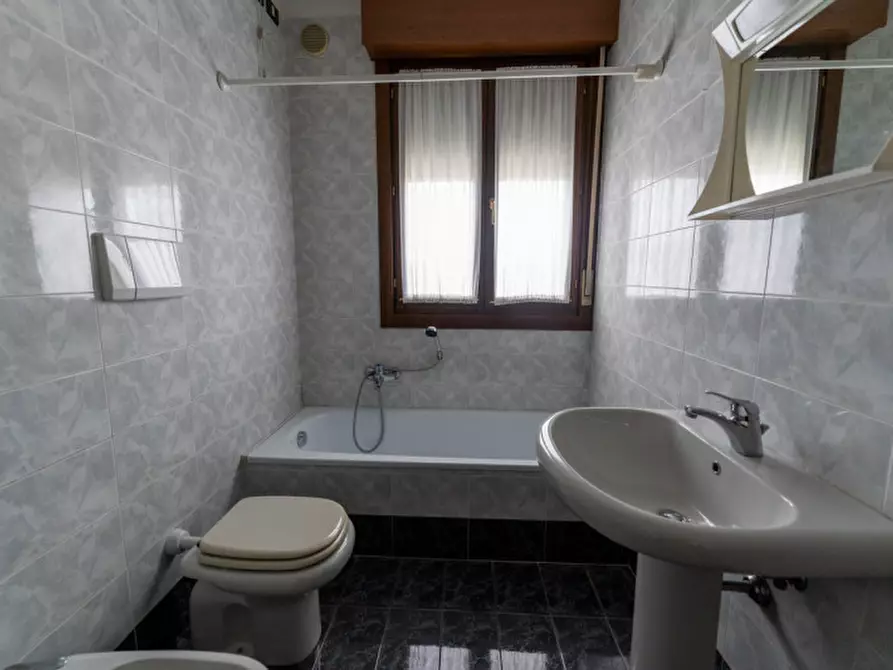 Immagine 15 di Appartamento in vendita  in Via Montegrappa a Legnaro