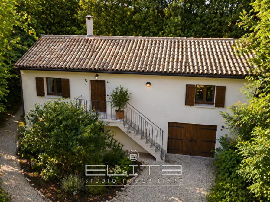 Immagine 10 di Casa indipendente in vendita  a Sirolo