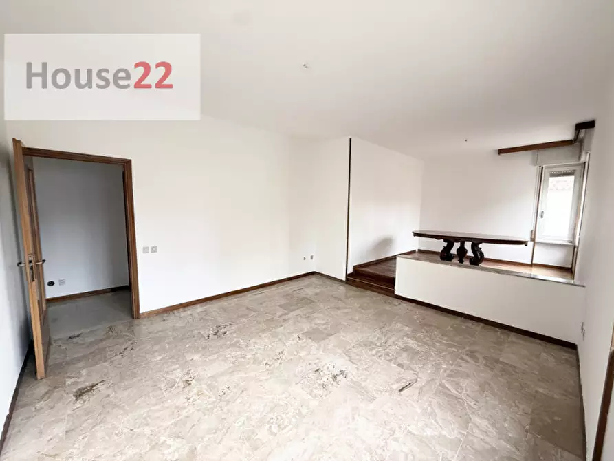 Immagine 3 di Appartamento in vendita  in Via Rose di Sotto 22 a Brescia