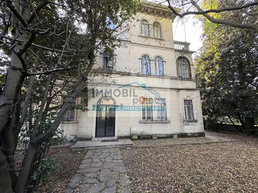 Immagine 18 di Villa in vendita  in Via dei Colli a Padova