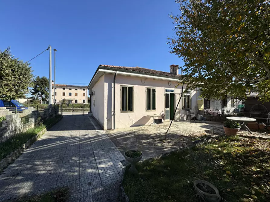 Immagine 21 di Casa bifamiliare in vendita  in Via Pozzola 27 a Lonigo