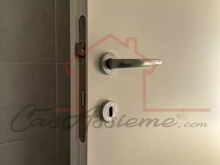 Immagine 9 di Negozio in affitto  a Tombolo