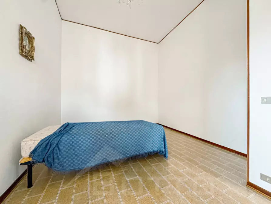 Immagine 6 di Casa indipendente in vendita  in Via Dante, 15 a Cureggio