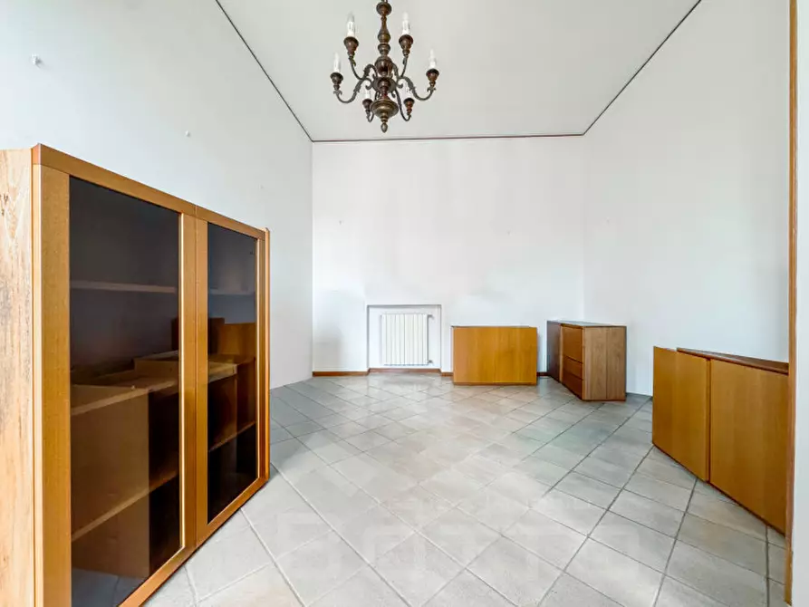 Immagine 10 di Casa indipendente in vendita  in Via Dante, 15 a Cureggio