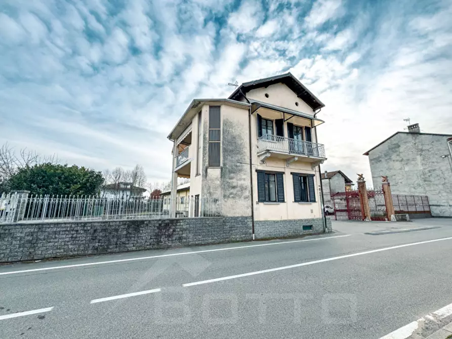 Immagine 18 di Casa indipendente in vendita  in Via Dante, 15 a Cureggio