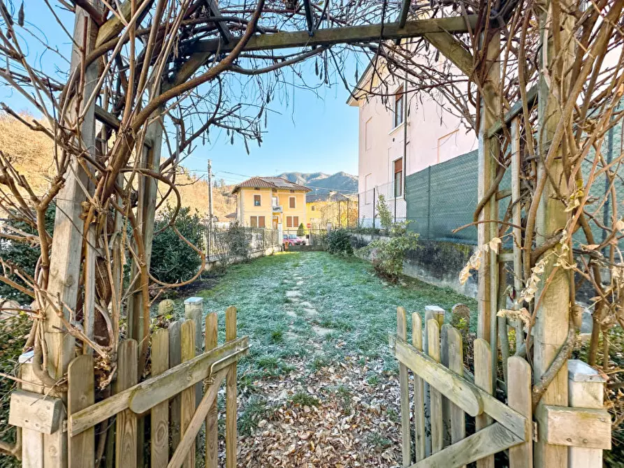 Immagine 35 di Casa bifamiliare in vendita  in VIA FORNACE  CREVACUORE 1 a Crevacuore