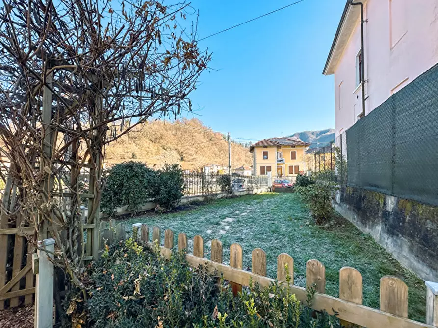 Immagine 36 di Casa bifamiliare in vendita  in VIA FORNACE  CREVACUORE 1 a Crevacuore