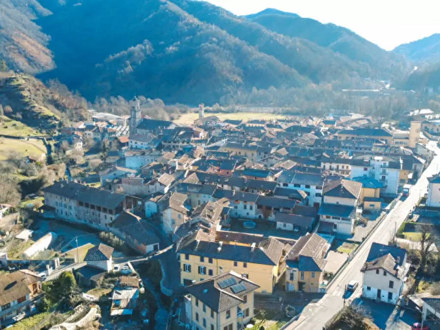 Immagine 49 di Casa bifamiliare in vendita  in VIA FORNACE  CREVACUORE 1 a Crevacuore