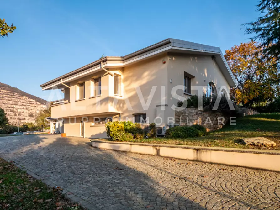 Immagine 6 di Villa in vendita  in Via San Gaetano a Rezzato