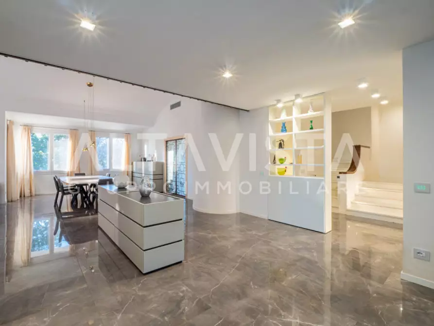 Immagine 36 di Villa in vendita  in Via San Gaetano a Rezzato