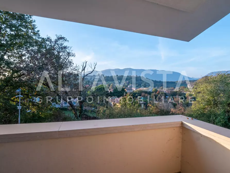 Immagine 40 di Villa in vendita  in Via San Gaetano a Rezzato