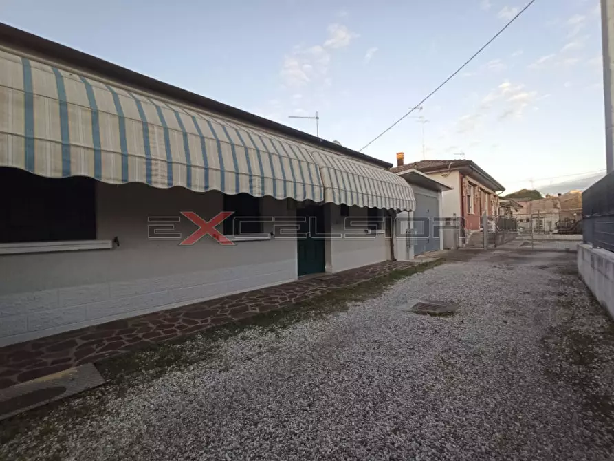 Immagine 1 di Villetta a schiera in vendita  in Corso Risorgimento, 160 Porto Viro a Porto Viro