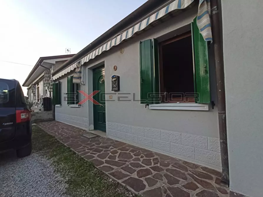 Immagine 2 di Villetta a schiera in vendita  in Corso Risorgimento, 160 Porto Viro a Porto Viro