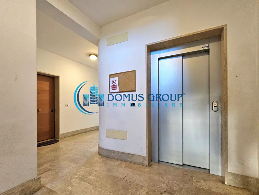 Immagine 45 di Appartamento in vendita  in Via Vergina Tonelli a Roma