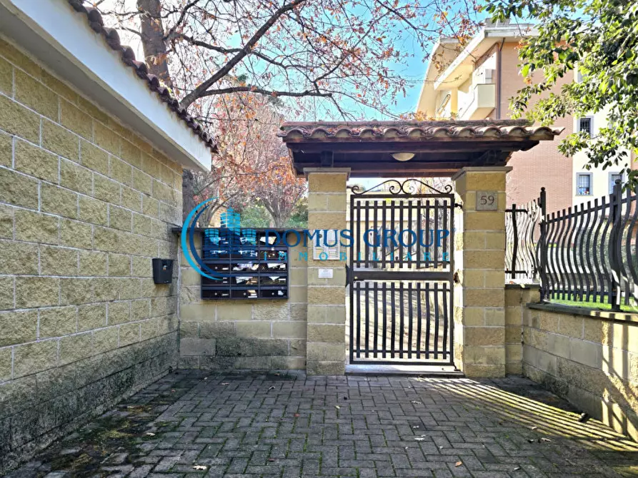 Immagine 54 di Appartamento in vendita  in Via Vergina Tonelli a Roma