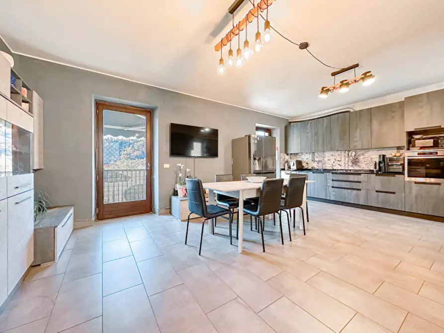 Immagine 4 di Appartamento in vendita  in via per cossogno, 105 a Verbania