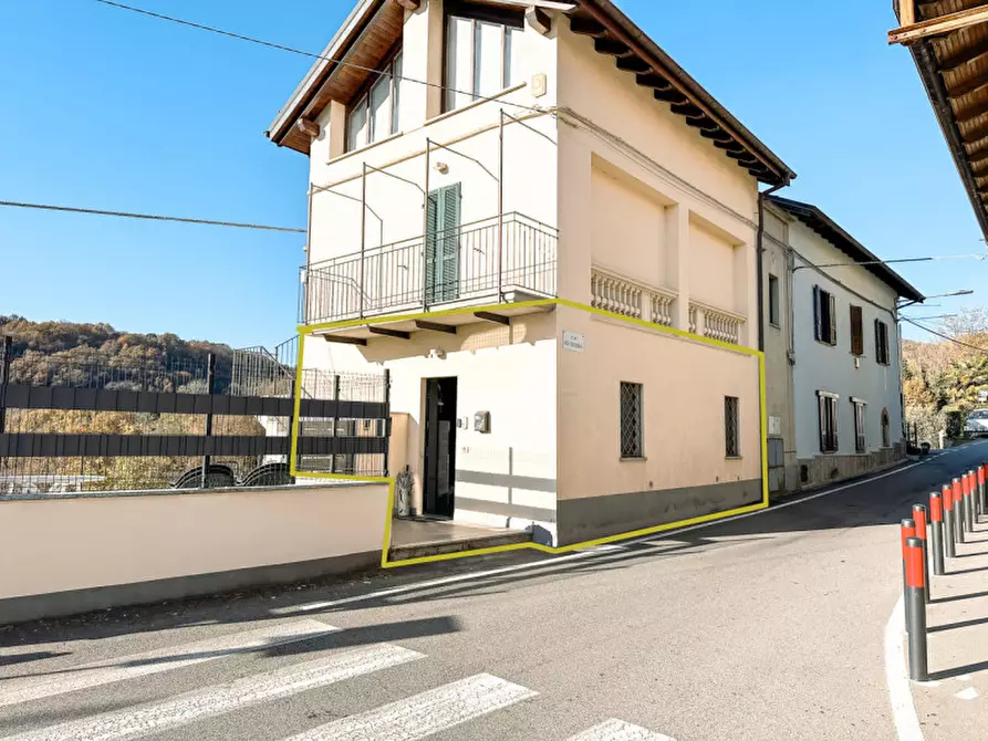 Immagine 18 di Appartamento in vendita  in via per cossogno, 105 a Verbania