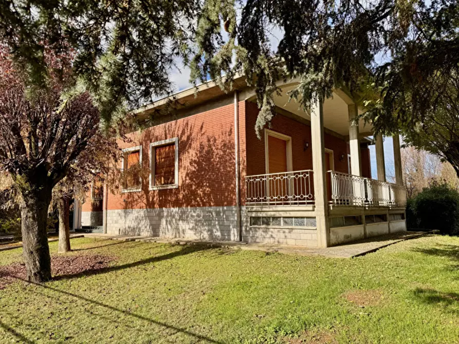 Immagine 2 di Villa in vendita  in via corfu 15 a San Secondo Parmense