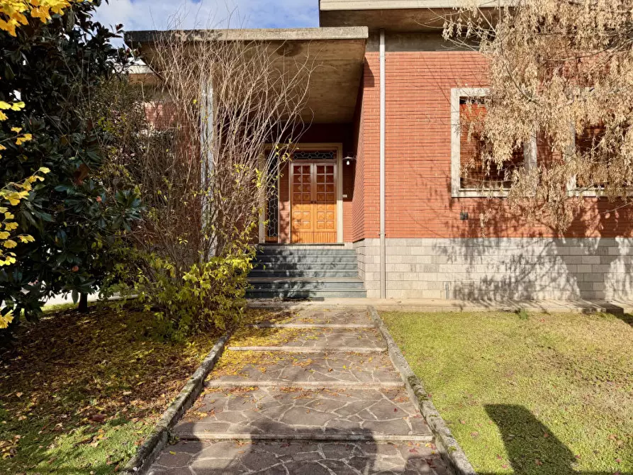 Immagine 3 di Villa in vendita  in via corfu 15 a San Secondo Parmense