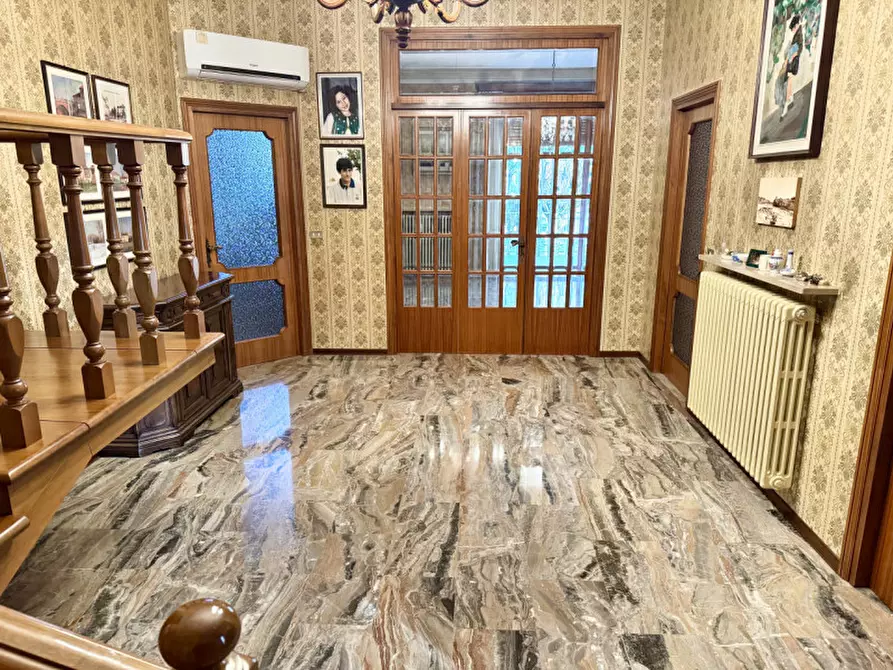 Immagine 7 di Villa in vendita  in via corfu 15 a San Secondo Parmense