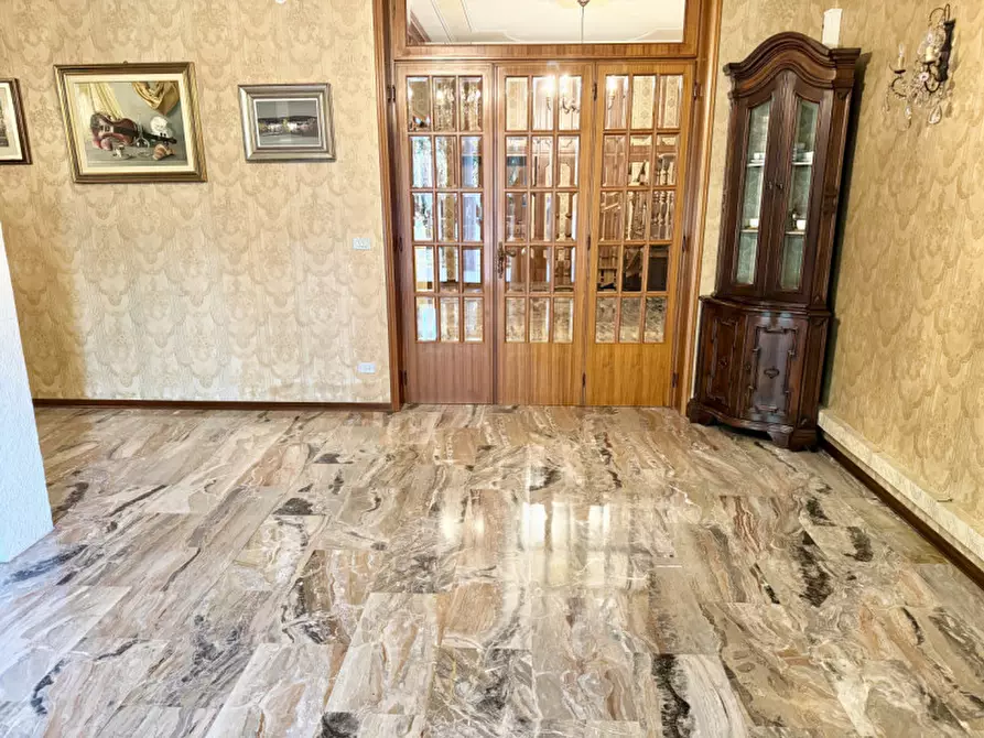 Immagine 9 di Villa in vendita  in via corfu 15 a San Secondo Parmense