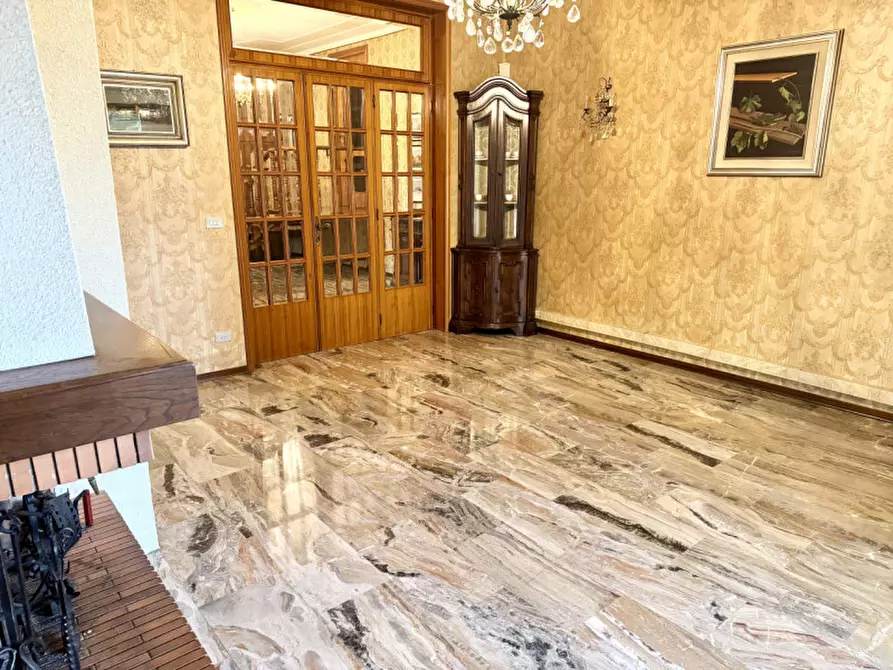 Immagine 11 di Villa in vendita  in via corfu 15 a San Secondo Parmense