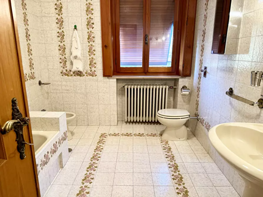 Immagine 41 di Villa in vendita  in via corfu 15 a San Secondo Parmense