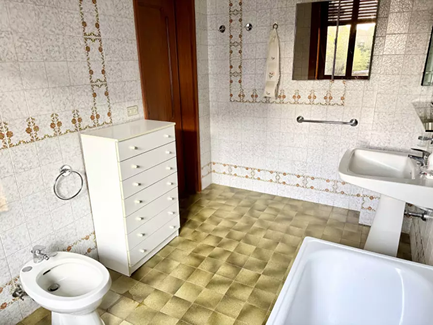 Immagine 57 di Villa in vendita  in via corfu 15 a San Secondo Parmense