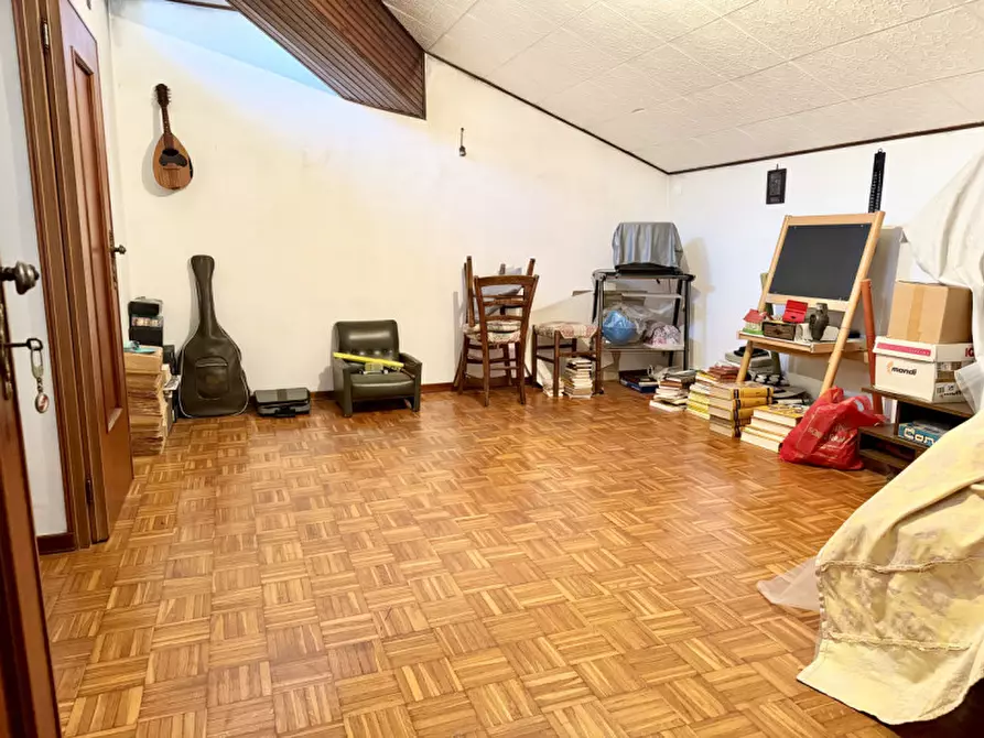 Immagine 66 di Villa in vendita  in via corfu 15 a San Secondo Parmense