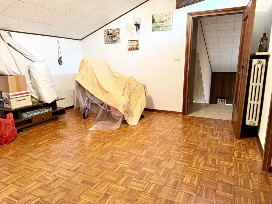 Immagine 68 di Villa in vendita  in via corfu 15 a San Secondo Parmense