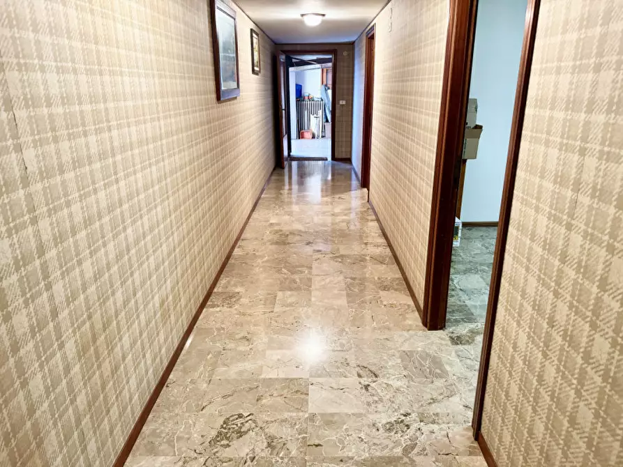 Immagine 78 di Villa in vendita  in via corfu 15 a San Secondo Parmense