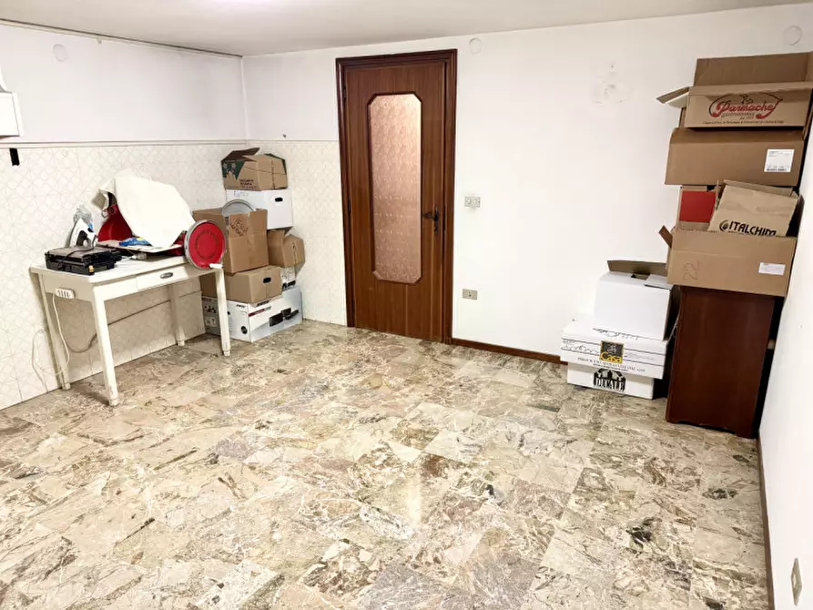 Immagine 81 di Villa in vendita  in via corfu 15 a San Secondo Parmense