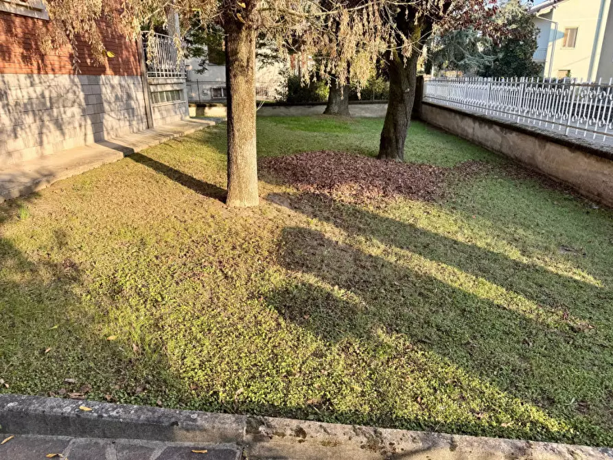 Immagine 92 di Villa in vendita  in via corfu 15 a San Secondo Parmense