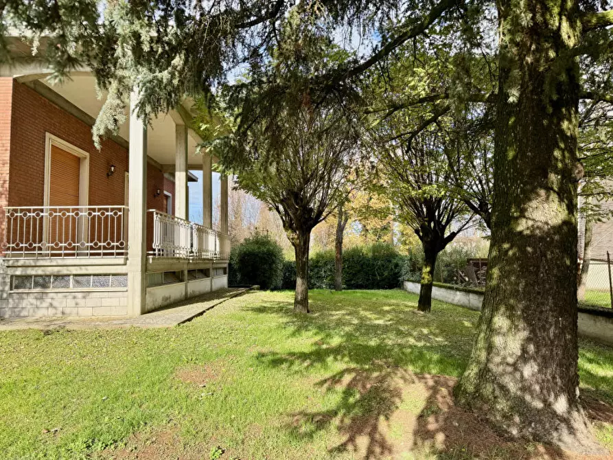 Immagine 93 di Villa in vendita  in via corfu 15 a San Secondo Parmense