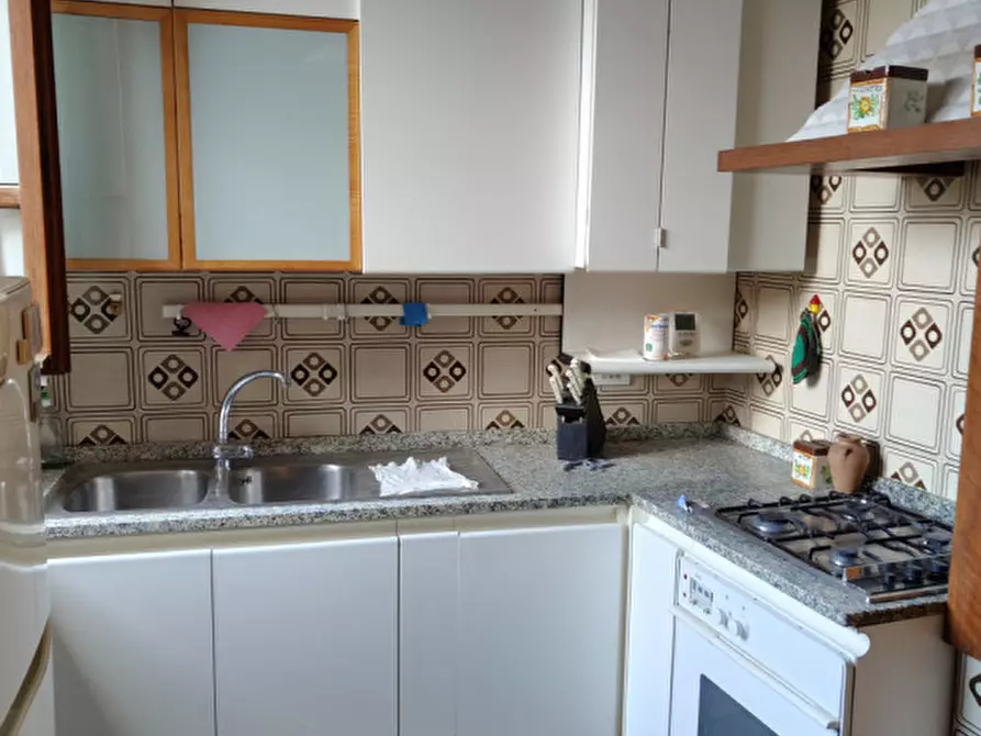 Immagine 6 di Appartamento in vendita  a Cesena