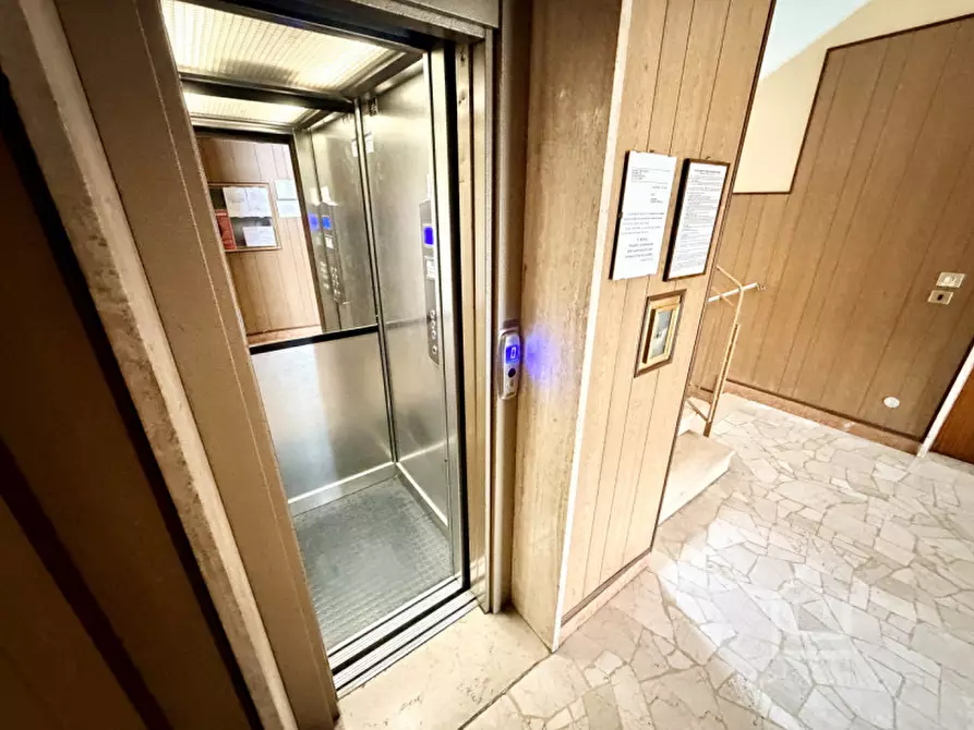 Immagine 25 di Appartamento in vendita  in Via Candido Poggio 24 a Casale Monferrato