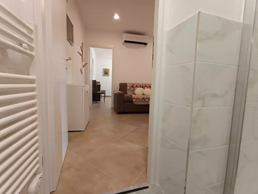 Immagine 16 di Appartamento in affitto  in via saredo 34 a Savona