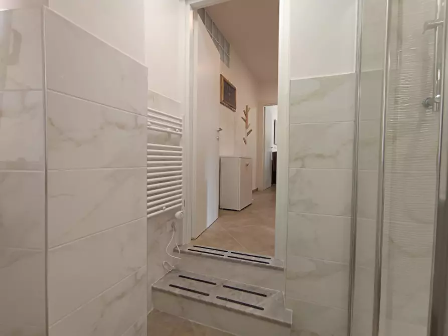 Immagine 17 di Appartamento in affitto  in via saredo 34 a Savona