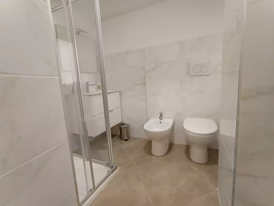 Immagine 18 di Appartamento in affitto  in via saredo 34 a Savona